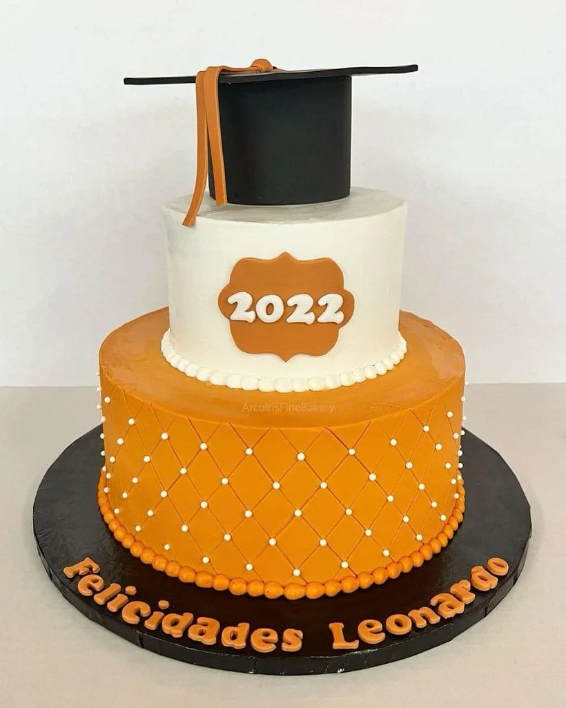 Graduations cake by Arcoiris