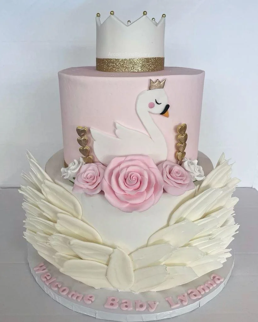 Weddings & Quinceañeras cake by Arcoiris