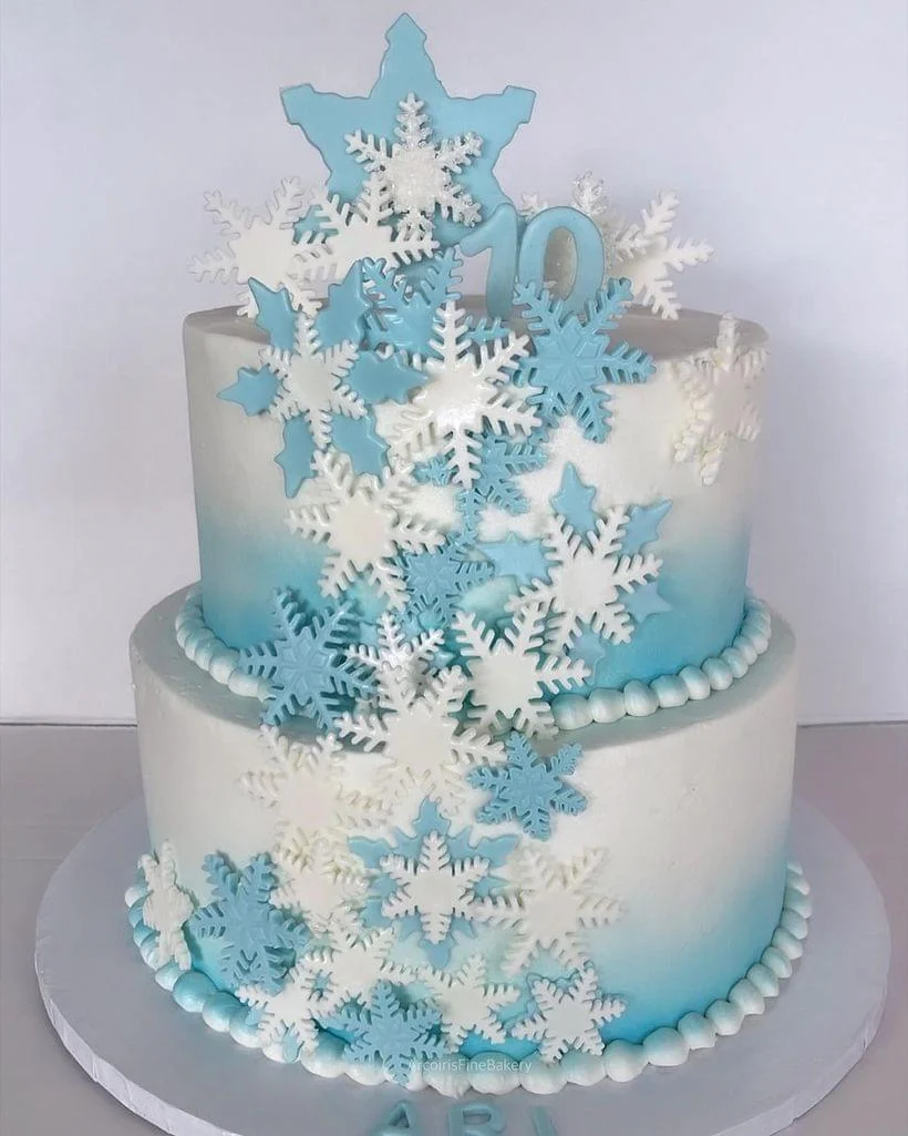 Weddings & Quinceañeras cake by Arcoiris