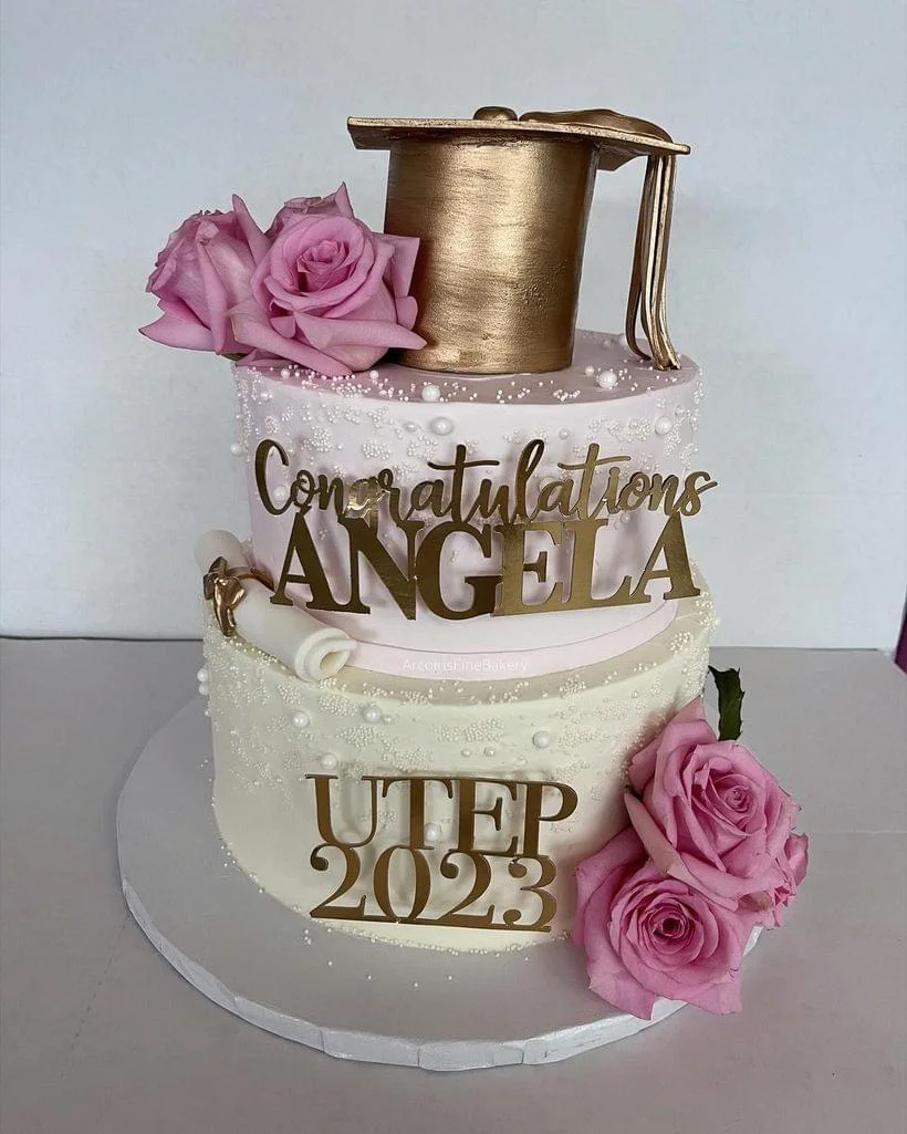 Graduations cake
