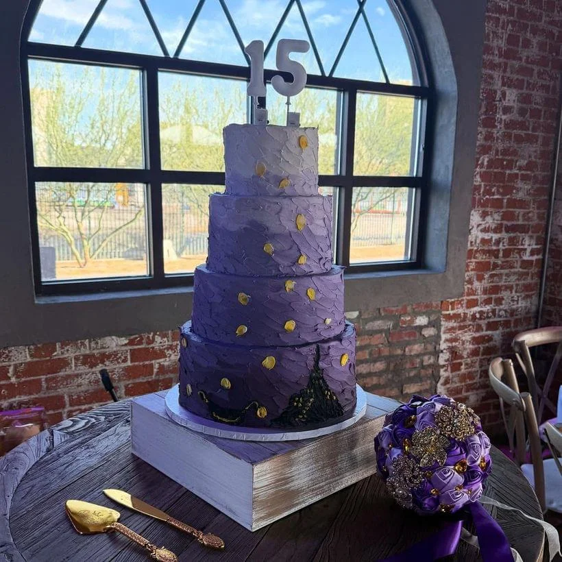 Weddings & Quinceañeras cake by Arcoiris