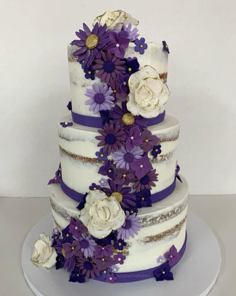 Weddings & Quinceañeras cake by Arcoiris